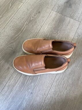 Vionic  Slip-On Leather Sneakers in Brown